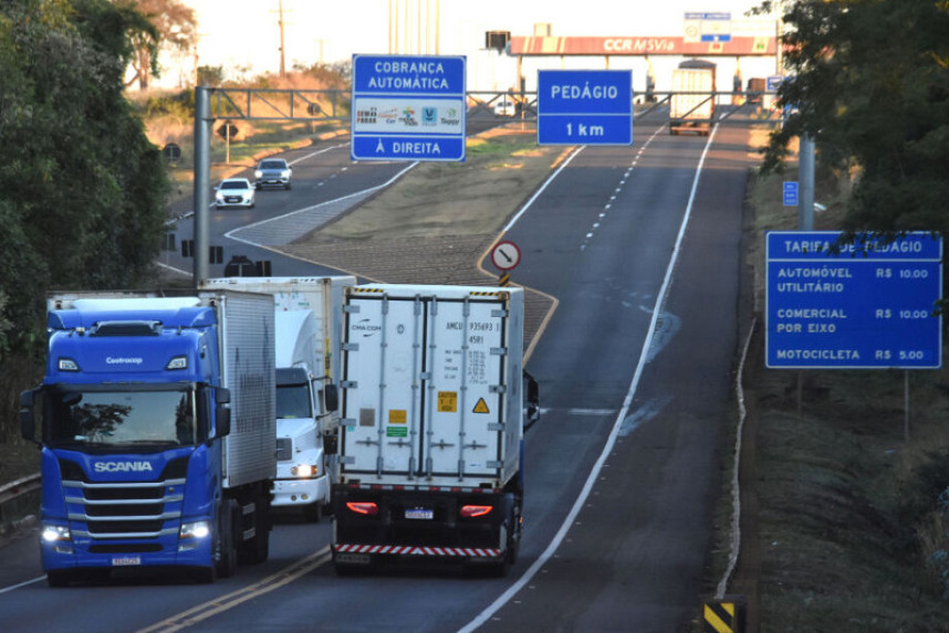 Sem restrição de tráfego, carretas estão liberadas nas rodovias de MS no feriado