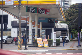 Desde o início da guerra no Irã, preço da gasolina subiu mais de R$ 0,50 em Campo Grande