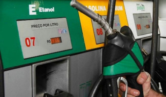 Governo federal eleva de 30% para 32% teor de etanol na gasolina