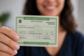 Mulheres, solteiros e 40+ são maioria dos votos em MS