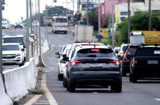 Prazo para licenciar veículos com placas final 1 e 2 em MS vence no dia 30
