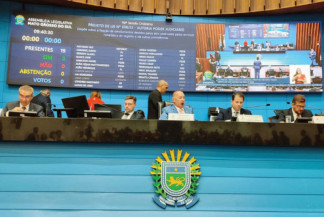 Deputados debatem a diminuição do número de professores concursados em MS