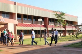 UFGD divulga processo seletivo para professores com salário superior a R$ 10 mil