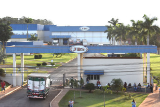 Frigoríficos de MS suspendem vendas para Carrefour, Atacadão e Sam's Club