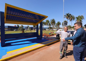 Prefeitura de Dourados adota estrutura moderna e inovadora para pontos de ônibus