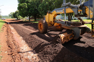 Prefeitura de Dourados inicia trabalhos de cascalhamento completo na Sitioca Campina Verde