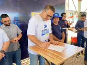 Prefeitura anuncia funcionamento do CER e entrega mais duas ambulâncias no Desenvolve Dourados em Ação